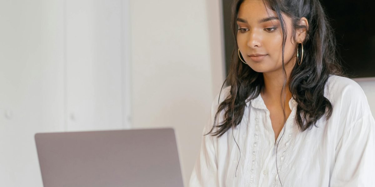 So wählst du das richtige Thema für Online Kurs Universität