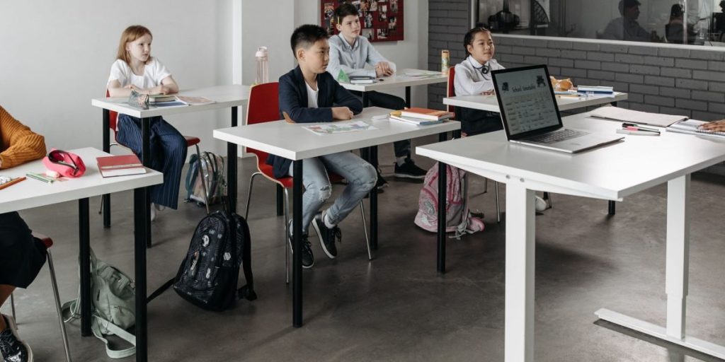 Build a Learning Community for Personalized Student Success