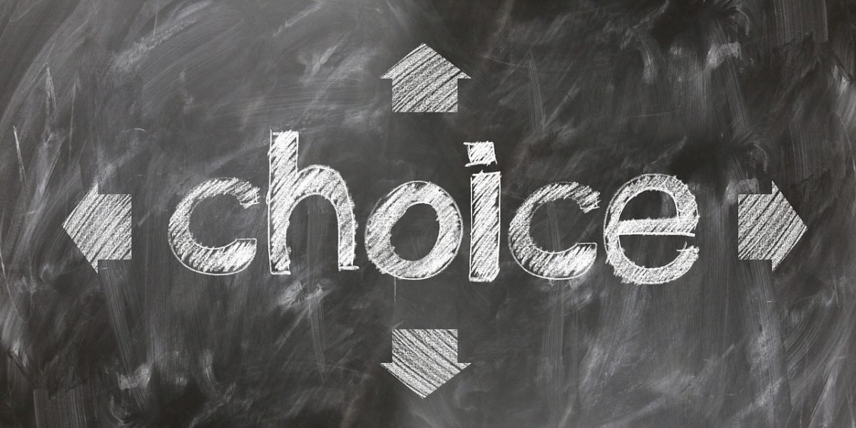 A person thoughtfully considering various options and making a decision, reflecting the challenge of choosing a MOOC course.