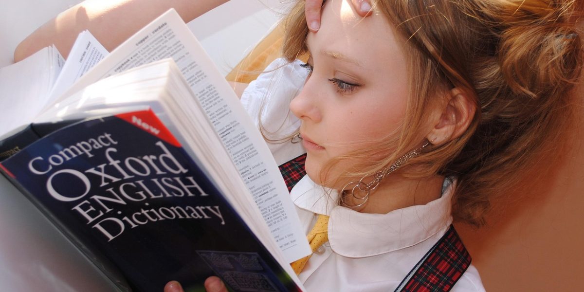 Many learners forget course material quickly, highlighting a common challenge in online education.