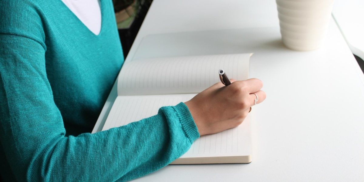 A student initially feeling overwhelmed by the sheer volume of information in a university course catalog.